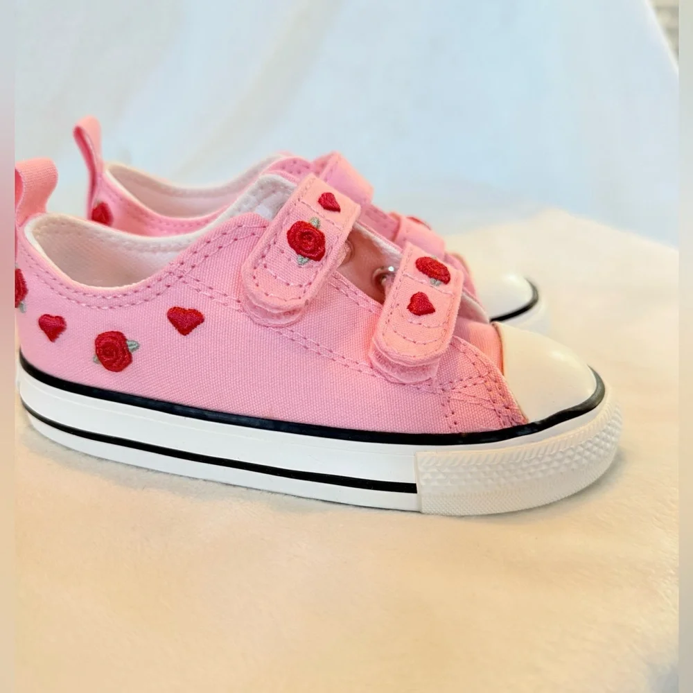 CONVERSE CHUCK TAYLOR ALL STAR 2V - TODDLER - Picture 2 of 6
